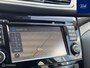 Nissan Qashqai 1.2 Premier Edition | Line Assist | NAV | Camera | Trekhaak | Cruise & Climate Control | LM Velgen | Nette Auto!