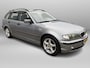 BMW 3-Serie Touring 316i Black&Silver II Liefhebbers auto! | Apple carplay | Trekhaak | Navi | Cruise | Blue tooth