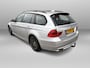 BMW 3-Serie Touring 318i High Executive Trekhaak | Navigatie | Cruise | Clima