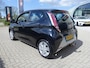 Toyota Aygo 1.0 VVT-i 69pk 5D x-play Trekhaak LM-Velgen met 4 Seizoenebanden Achteruitrijcamera 22006 km