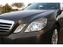 Mercedes-Benz E-klasse Estate 200 CGI Aut 184Pk Avantgarde Full Option 1e Eigenaar Top Staat Champagne kleur YoungTimer Led pakket