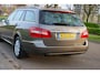 Mercedes-Benz E-klasse Estate 200 CGI Aut 184Pk Avantgarde Full Option 1e Eigenaar Top Staat Champagne kleur YoungTimer Led pakket