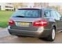 Mercedes-Benz E-klasse Estate 200 CGI Aut 184Pk Avantgarde Full Option 1e Eigenaar Top Staat Champagne kleur YoungTimer Led pakket