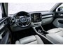 Volvo XC40 2.0 T4 Inscription | Panoramadak | Lederen bekleding | Adaptive cruise control | Stoelverwarming | Climate control | Keyless | Parkeersensoren voor + achter | Achteruitrijcamera | Navigatie | Apple Carplay / Android Auto |