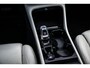 Volvo XC40 2.0 T4 Inscription | Panoramadak | Lederen bekleding | Adaptive cruise control | Stoelverwarming | Climate control | Keyless | Parkeersensoren voor + achter | Achteruitrijcamera | Navigatie | Apple Carplay / Android Auto |