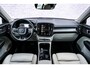 Volvo XC40 2.0 T4 Inscription | Panoramadak | Lederen bekleding | Adaptive cruise control | Stoelverwarming | Climate control | Keyless | Parkeersensoren voor + achter | Achteruitrijcamera | Navigatie | Apple Carplay / Android Auto |