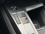 Peugeot 308 SW GT Pack Business 1.6 HYbrid 180PK EAT8 Automaat Navigatie, Rondomzichtcamera, Keyless, Trekhaak, Massage, Stoelverwarming, Stuurwielverwarming