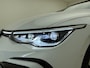 Volkswagen Golf 1.5 eTSI R-Line Business | Automaat | Schuif/Kanteldak | Standkachel | Stoelverwarming | Camera | Adaptieve Cruise | Apple Carplay / Android Auto | Achterbankverwarming |