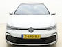 Volkswagen Golf 1.5 eTSI R-Line Business | Automaat | Schuif/Kanteldak | Standkachel | Stoelverwarming | Camera | Adaptieve Cruise | Apple Carplay / Android Auto | Achterbankverwarming |