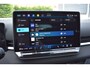 Volkswagen T-Roc Life First Edition | 'App-Connect' draadloze smartphone integratie | Automatische afstandsregeling (Adaptive Cruise Control) | Buitenspiegels elektrisch instel-, verwarm- en inklapbaar
