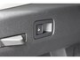 Volkswagen T-Roc Life First Edition | 'App-Connect' draadloze smartphone integratie | Automatische afstandsregeling (Adaptive Cruise Control) | Buitenspiegels elektrisch instel-, verwarm- en inklapbaar