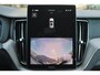 Volvo XC60 2.0 T6 Plug-in hybrid AWD Core Bright - IntelliSafe Assist & Surround - Harman Kardon audio - Verwarmde voorstoelen, stuur & achterbank - Parkeersensoren voor & achter - Draadloze tel. lader - Extra getint glas - 18'LMV