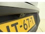 Peugeot 3008 1.6 plug-in Hybrid 195 GT Focal Hi-Fi l Schuif-kanteldak l AGR stoelen/Alcantara/Elektrisch/Massage l Stoel- en stuurverwarming l 360 Vision l Matrix LED - Uit vooraad leverbaar!