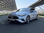 Mercedes-Benz CLA 200 Business Solution AMG 58 kWh EQ | Night | Panoramadak | Distronic | Achteruitrijcamera| Dodehoekassistent | Stoelverwarming |