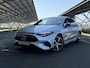 Mercedes-Benz CLA 200 Business Solution AMG 58 kWh EQ | Night | Panoramadak | Distronic | Achteruitrijcamera| Dodehoekassistent | Stoelverwarming |