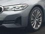 BMW 5-Serie Touring 530e Business Edition Plus PHEV 293pk Dealer O.H. | Trekhaak Af Fabriek | Adaptive Cruise | 360 Camera | Lederen Comfortzetels Verwarmd | Blis | Apple Carplay | Hifi Audio | 19"L.M | Plug In Hybrid |