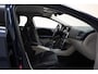 Volvo V40 1.6 T4 Momentum [ PDC Navi Clima half-leder Stoelverwarming ]