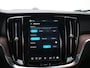 Volvo V60 T8 Plug-in hybrid AWD Ultra Dark HEICO | Custum Wrap | 21" | Extra getint glas | Full-LED koplampen | HEICO SPORTIV achterskirt met sporteinddemper