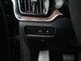 Volvo V60 T8 Plug-in hybrid AWD Ultra Dark HEICO | Custum Wrap | 21" | Extra getint glas | Full-LED koplampen | HEICO SPORTIV achterskirt met sporteinddemper