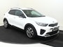 Kia Stonic 1.0 T-GDi 100Pk MHEV GT-Line | Navigatie | Apple & Android Carplay | Parkeersensoren & Camera | Airco | Cruise Control | Lichtmetalen Velgen & Privacy Glass | Keyless Entry |