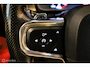 Volvo XC40 2.0 T5 AWD R-Design Intro Edition | Pano | H&K |