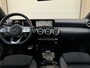 Mercedes-Benz A-klasse 180 AMG Aut Panoramadak Nightpakket Widescreen AmbientLight Keyless SportLeder Led Camera 18" Pdc