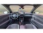 Peugeot 2008 1.2 Turbo GT Pack | Pano-dak | Focal | Alcantara | Navigatie | Climate Control | Adapt. Cruise | | Achteruitrijcamera | Airco (automatisch) | Connected services