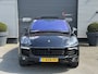 Porsche Cayenne 4.2 D S | Panoramadak | 360* Camera | Luchtvering | Elektrische Trekhaak | Elektrische Achterklep |
