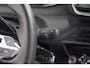 Peugeot 2008 Hybrid 136 e-DCS6 Style | Apple Carplay | Parkeersensoren | Climate control