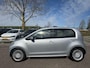 Volkswagen Up! 1.0 high up! BlueMotion 60 PK| Origineel Nederlands | 1e Eigenaar | Dealeronderhouden | Navigatie | Cruise Control | Parkeersensoren Achter | Premium Audio Systeem | Bluetooth | 15 Inch Velgen