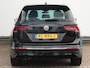 Volkswagen Tiguan 2.0 TSI 4Motion Highline | Wegklapbare trekhaak (220kg) | Parkeersensoren | Climate control | Adaptive cruise control |