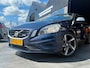 Volvo V60 1.6 T3 R-Design|2e eig|NAP|AUT|PDC|Trekhaak|Cruise