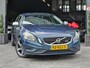 Volvo V60 1.6 T3 R-Design|2e eig|NAP|AUT|PDC|Trekhaak|Cruise