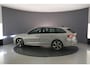 Skoda Octavia Combi Sportline Tour 1.5 eTSI 150pk DSG Automaat Trekhaak, Adaptive cruise control, Elektrische achterklep, LED matrix koplampen, Navigatie, Achteruitrijcamera