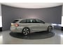 Skoda Octavia Combi Sportline Tour 1.5 eTSI 150pk DSG Automaat Trekhaak, Adaptive cruise control, Elektrische achterklep, LED matrix koplampen, Navigatie, Achteruitrijcamera
