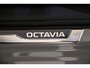 Skoda Octavia Combi Sportline Tour 1.5 eTSI 150pk DSG Automaat Trekhaak, Adaptive cruise control, Elektrische achterklep, LED matrix koplampen, Navigatie, Achteruitrijcamera