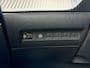 Peugeot 2008 1.2 PureTech Blue Lease Allure 130pk | Distributie vervangen | Trekhaak | Camera | Full LED | Parkeersensoren | 17 inch lmv | Extra getint glas | Full map navigatie | Carplay/android auto |