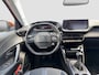 Peugeot 2008 1.2 PureTech Blue Lease Allure 130pk | Distributie vervangen | Trekhaak | Camera | Full LED | Parkeersensoren | 17 inch lmv | Extra getint glas | Full map navigatie | Carplay/android auto |