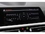 BMW 3-Serie Touring 330i High Executive | M-Sport | Panoramadak | Stoelverwarming | PDC V+A | 18 Inch