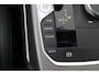 BMW 3-Serie Touring 330i High Executive | M-Sport | Panoramadak | Stoelverwarming | PDC V+A | 18 Inch