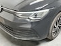 Volkswagen Golf 1.0 eTSI Life / AUTOMAAT/ CLIMA/ STOELVERWARM./ CRUISE/ DIGITAL DASH/ APP-CONNECT/ PARK. SENSOREN/ 17"LMV