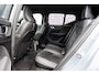 Volvo XC40 1.5 T5 Plug-in Hybrid Plus Bright | PHEV | Achteruitrijcamera | Harman Kardon Audio | Keyless Entry | Elektrische Achterklep | Navigatie | Apple Carplay | Android Auto | Elektrisch Verstelbare Voorstoelen | Stoelverwarming