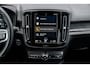 Volvo XC40 1.5 T5 Plug-in Hybrid Plus Bright | PHEV | Achteruitrijcamera | Harman Kardon Audio | Keyless Entry | Elektrische Achterklep | Navigatie | Apple Carplay | Android Auto | Elektrisch Verstelbare Voorstoelen | Stoelverwarming