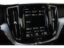 Volvo XC60 2.0 T5 Momentum | Autonomous Emergency Braking | Bots herkenning en activatie | Cruise control | Electronic climate controle | Lederen bekleding | Voorstoelen verwarmd | Navigatiesysteem full map + hard disk | Apple Carplay & Android Auto | Trekhaak uitklapbaar |
