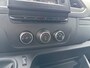 Renault Master T33 2.3 - 135PK dCi L2H2 Work Edition | BPM VRIJ | Trekhaak | Parkeersensoren | Camera | Navi | Apple CarPlay/Android Auto | Volledig betimmerd | Airco | Cruise Control |