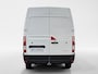 Renault Master T33 2.3 - 135PK dCi L2H2 Work Edition | BPM VRIJ | Trekhaak | Parkeersensoren | Camera | Navi | Apple CarPlay/Android Auto | Volledig betimmerd | Airco | Cruise Control |