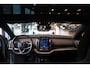 Volvo EX30 Cross Country Twin Motor Performance Ultra 69 kWh | Adaptieve Cruise Control | Panoramadak | Warmtepomp | 360° Parkeercamera | Stoel-/Stuurverwarming | Harman Kardon Audio | Nordic / Tailored Wool Bekleding |