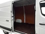 Renault Master T33 2.3 - 135PK dCi L2H2 Work Edition | BPM VRIJ | Trekhaak | Parkeersensoren | Camera | Navi | Apple CarPlay/Android Auto | Volledig betimmerd | Airco | Cruise Control |