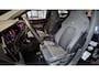 Volkswagen Golf 1.5 eTSI R-Line | Apple Carplay/Android Auto | LED koplampen |