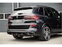 BMW X5 xDrive40i M-SPORT / PANO / BOWERS & WILKINS / LASER / SOFTCLOSE / HUD / COMFORTSTOELEN / TREKHAAK / 22"